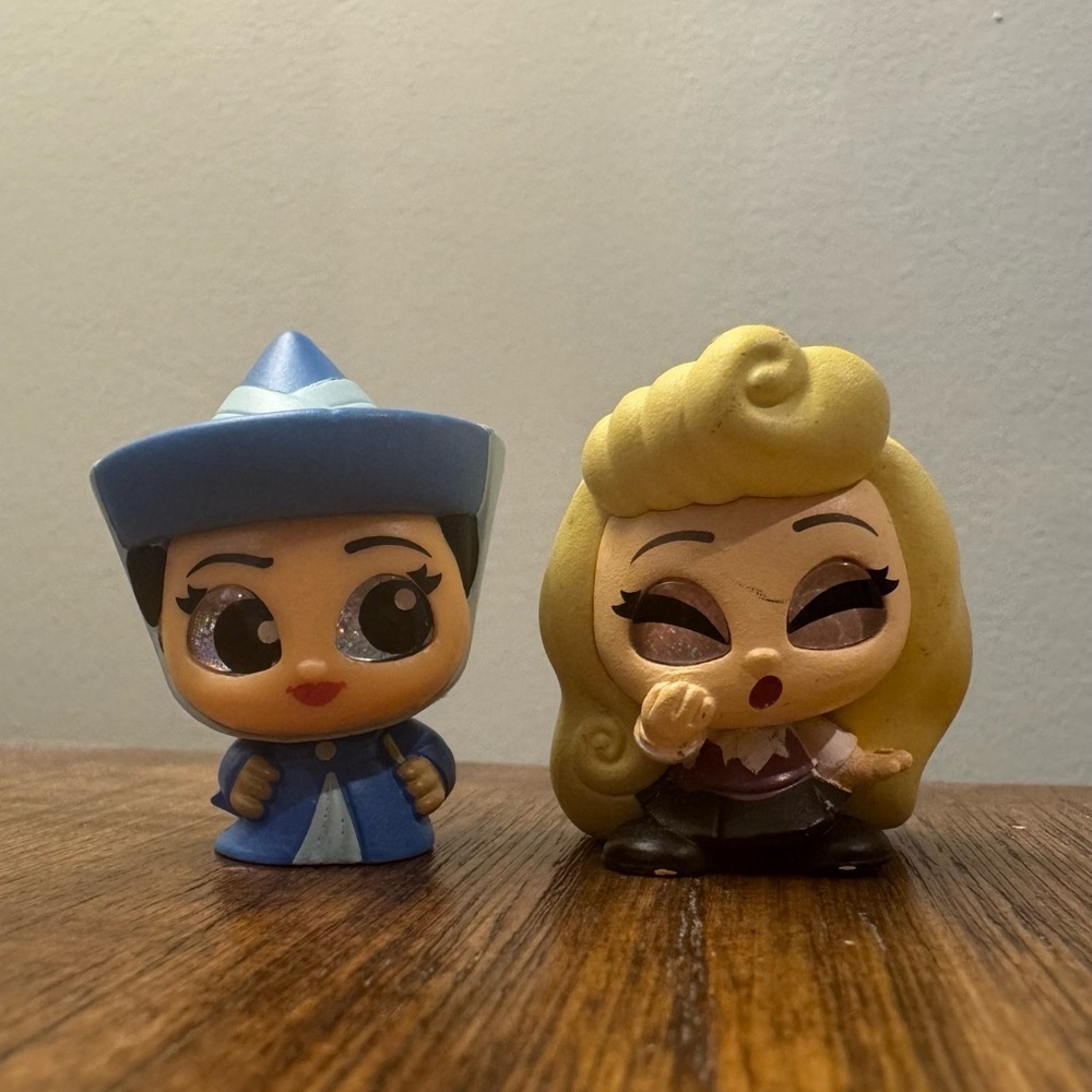 Sleeping Beauty | Disney doorables | MerryWeather & Aurora